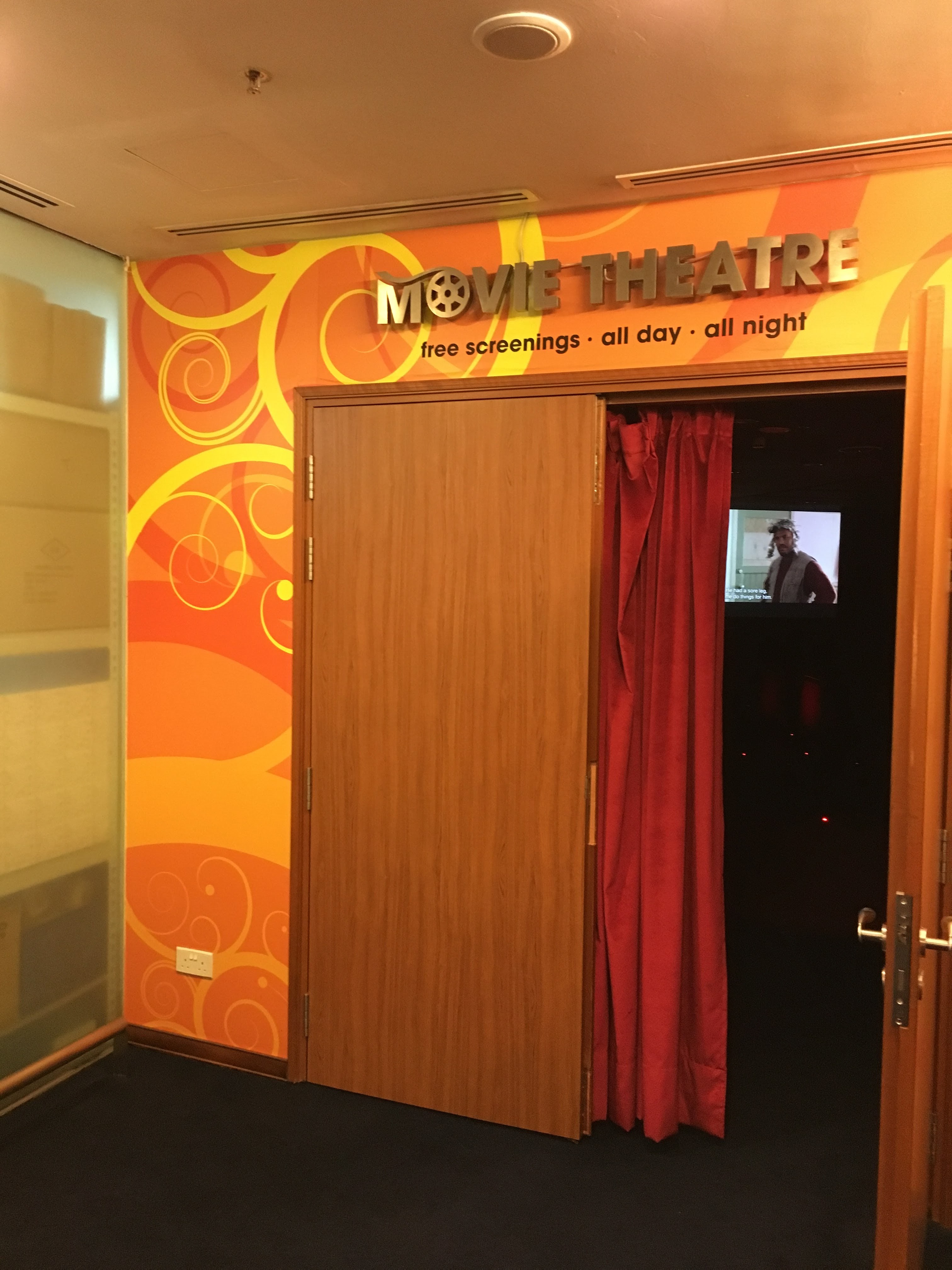 Singapore Aiport.JPG